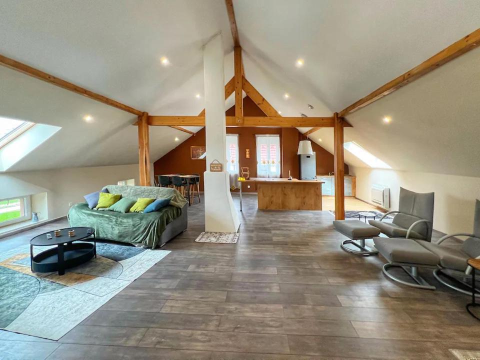 Loft Spacieux En Pleine Foret Bining Exteriér fotografie
