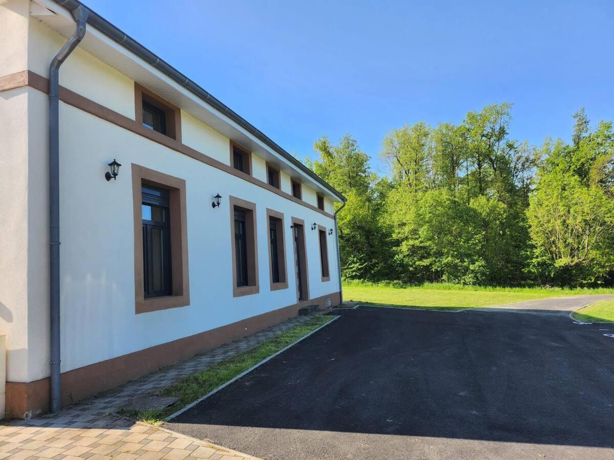 Loft Spacieux En Pleine Foret Bining Exteriér fotografie