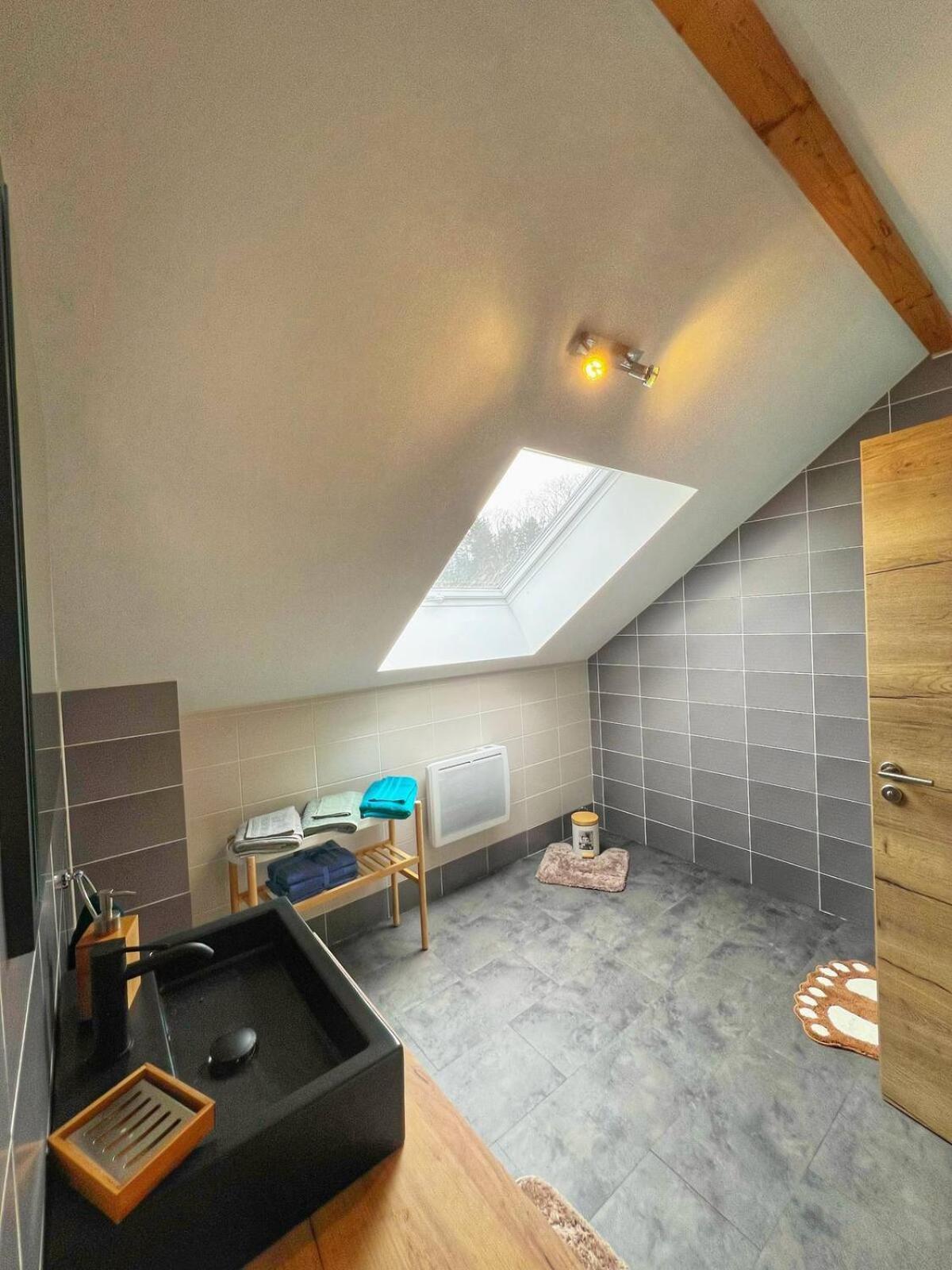 Loft Spacieux En Pleine Foret Bining Exteriér fotografie